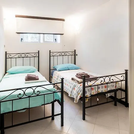 Amazing In Laura With Outdoor Swimming Pool Holiday home Paestum