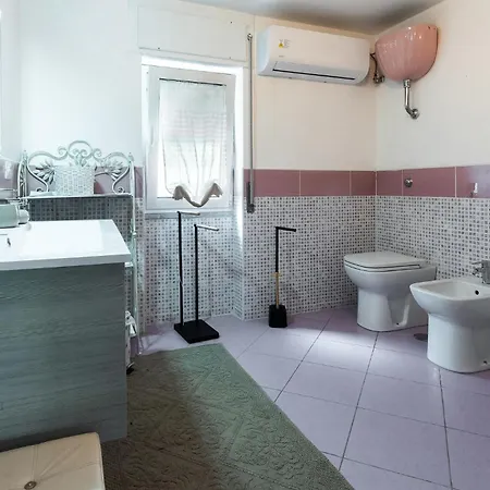 Amazing In Laura With Outdoor Swimming Pool Holiday home Paestum